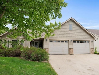 1232 Cypress Dr W, Annandale, MN 55302