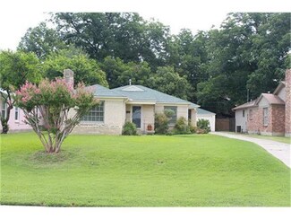 2729 Ryan Place Dr, Fort Worth, TX 76110