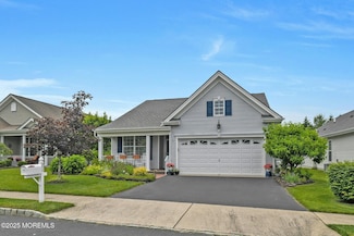 21 Blyth Ln, Jackson, NJ 08527