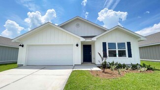 332 Flounder St, Crestview, FL 32539