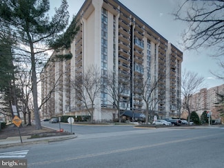 5300 Holmes Run Pkwy Unit 709, Alexandria, VA 22304