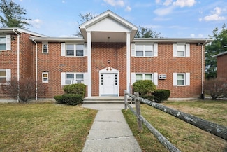 115 Litchfield Pines Dr Unit D, Leominster, MA 01453
