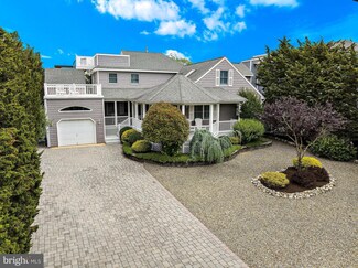 12 E 20th St, Barnegat Light, NJ 08006