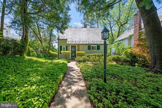 4622 Davenport St NW, Washington, DC 20016