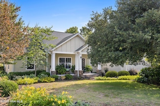 5994 Gray Squirrel Path, Southport, NC 28461