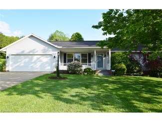 1544 Old Drum Rd NE, Bolivar, OH 44612