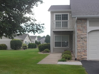 2530 Edgewood Dr, Beloit, WI 53511