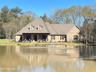 210 White St, Florence, MS 39073