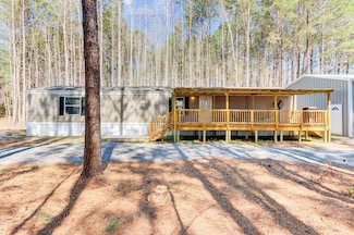 126 Walters Rd, Kingstree, SC 29556