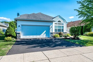 16 Medici Dr, Somerset, NJ 08873