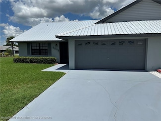 2505 N Orangewood St, Avon Park, FL 33825