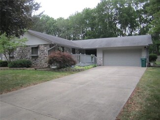 7972 Charlecot Dr, Indianapolis, IN 46268