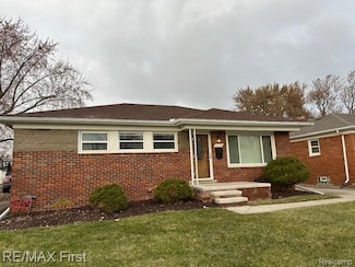 24725 Adlai Ave, Eastpointe, MI 48021