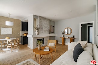 11906 Gorham Ave Unit 6, Los Angeles, CA 90049