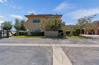 42821 15th St W Unit 4, Lancaster, CA 93534