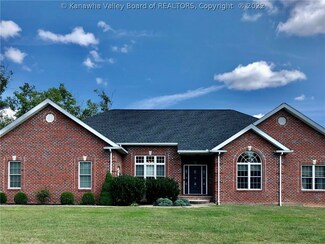 55 Spicewood Ln, Culloden, WV 25510