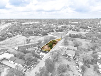 534 F St, San Antonio, TX 78220
