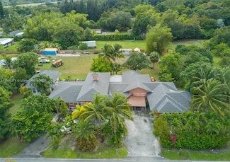 5400 Palm Tree Rd, Plantation, FL 33317