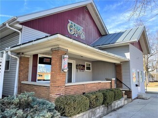 131 N Meridian St, Winchester, IN 47394