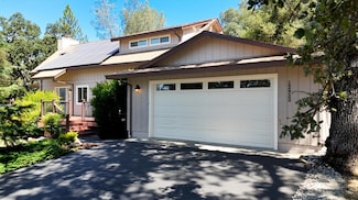 12922 Lakeshore N, Auburn, CA 95602