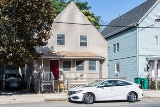 377 Chestnut St, Lynn, MA 01902