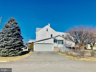 355 S Broad Mountain Ave, Frackville, PA 17931