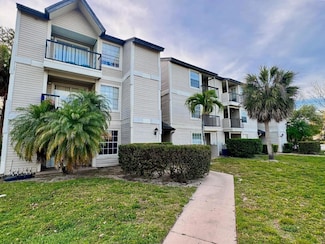 1932 Lake Atriums Cir Unit 73, Orlando, FL 32839