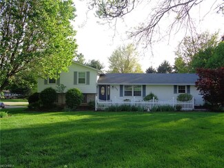 6001 Sandhurst Ave NW, Canton, OH 44718