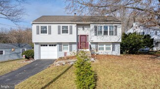 1501 Robert Rd, Lancaster, PA 17601