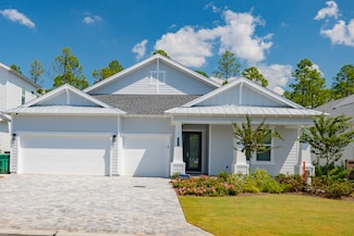 2332 Pathways Dr, Vernon, FL 32462