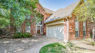 2116 Hunter Place Ln, Arlington, TX 76006