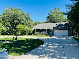 260 Rotherham Dr, Crossville, TN 38558