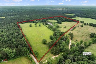 2805 County Road 3000, Joaquin, TX 75954