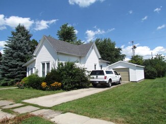 311 N Arch St, Monon, IN 47959