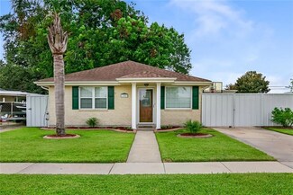 2405 Livaccari Dr, Violet, LA 70092