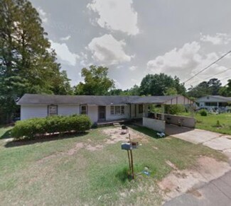 82 Stewart St, Cuthbert, GA 39840