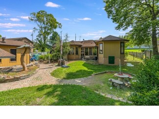 206 NE 76th Terrace, Kansas City, MO 64118