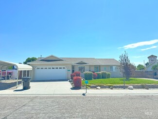 2592 W 8th St, Weiser, ID 83672