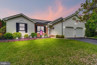 466 Mermaid Dr, Manahawkin, NJ 08050