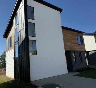 2602 Bonnie Ln, Rogers, AR 72758