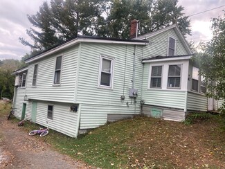 47 Hildreth St, Old Town, ME 04468
