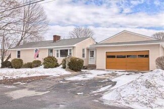 47 Beresford St, Lawrence, MA 01843