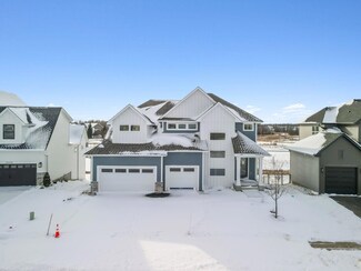 10145 Shadyview Ln N, Maple Grove, MN 55311