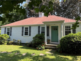 2352 Matunuck Schoolhouse Rd, Charlestown, RI 02813