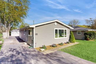 5743 Sherman Ave, Downers Grove, IL 60516
