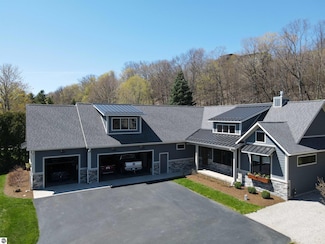 9248 S West Bay Shore Dr, Traverse City, MI 49684