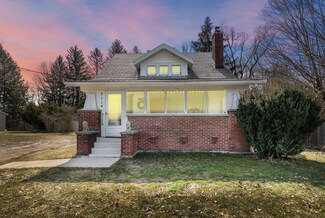 2114 E G Ave, Kalamazoo, MI 49004