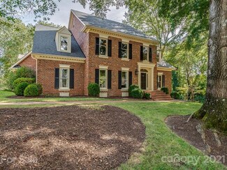 5425 Summerpond Ct, Charlotte, NC 28226