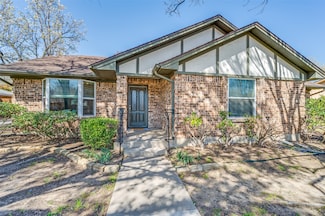 3225 Broken Arrow Rd, Denton, TX 76209