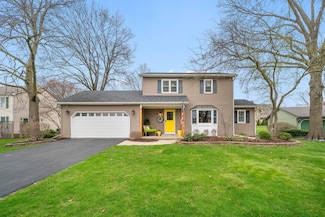66 Winthrop New Rd, Sugar Grove, IL 60554